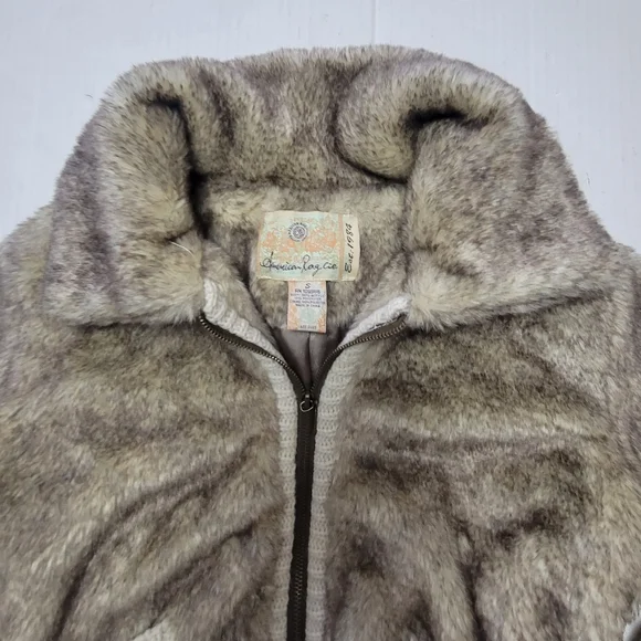 VINTAGE Y2K! AMERICAN RAG Faux Fur Coat - Picture 9 of 15
